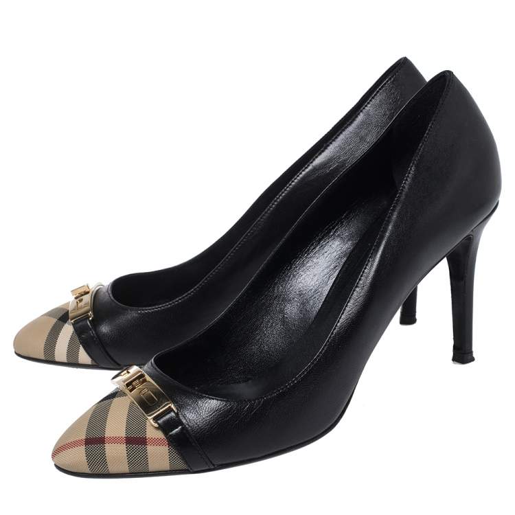 Pre Owned Burberry Black Nova Check Canvas and Leather Buckle Pumps Size 40