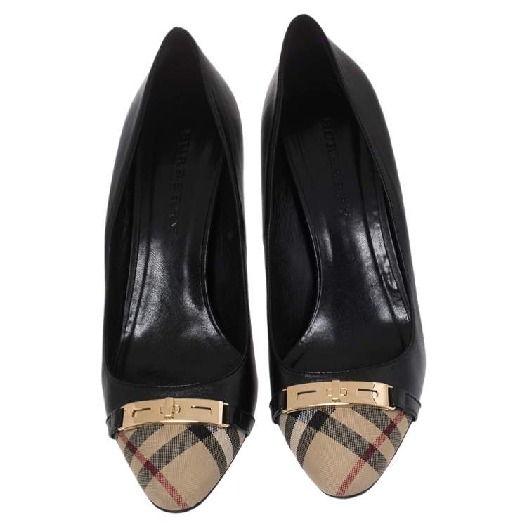 Pre Owned Burberry Black Nova Check Canvas and Leather Buckle Pumps Size 40