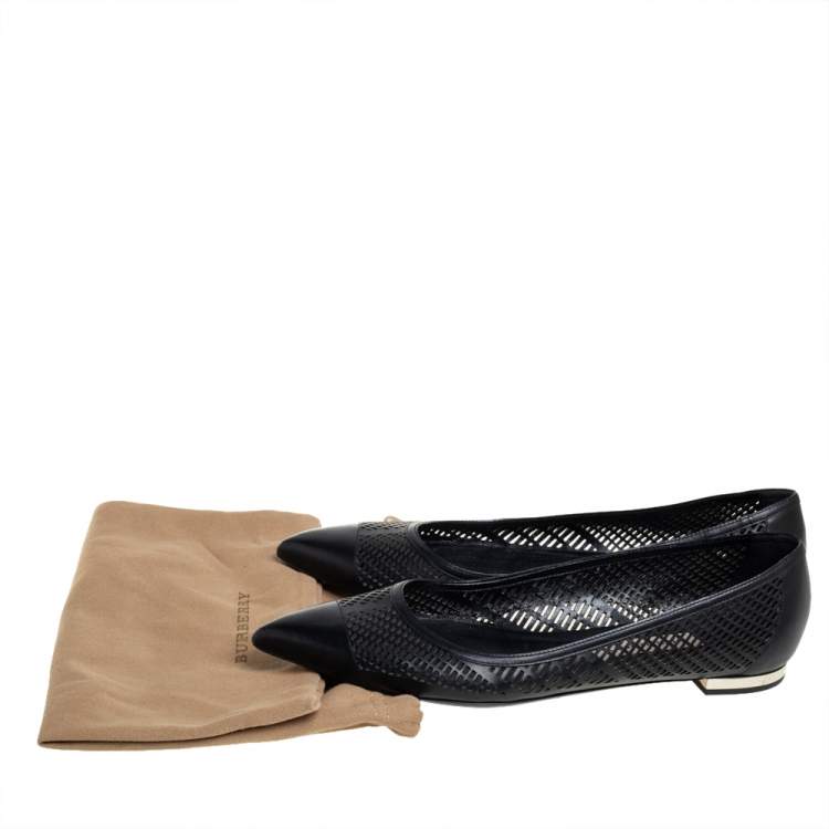 Pre Owned Burberry Black Leather Pointed Toe Ballet Flats Size 40.5