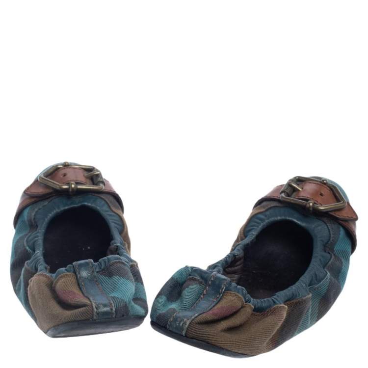 Pre Owned Burberry Blue/Brown Mega Check Canvas and Leather Buckle Scrunch Ballet Flats Size 38