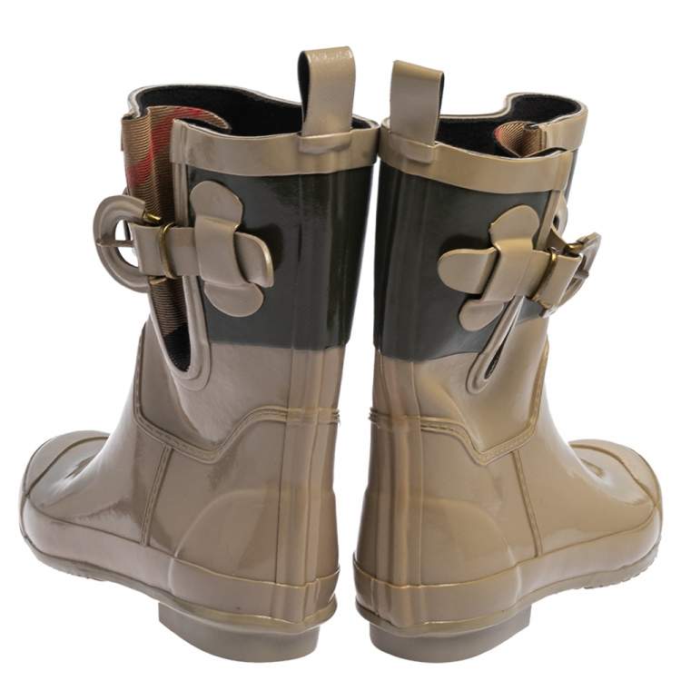 Pre Owned Burberry Green/Beige Rubber Rain Ankle Boots Size 36
