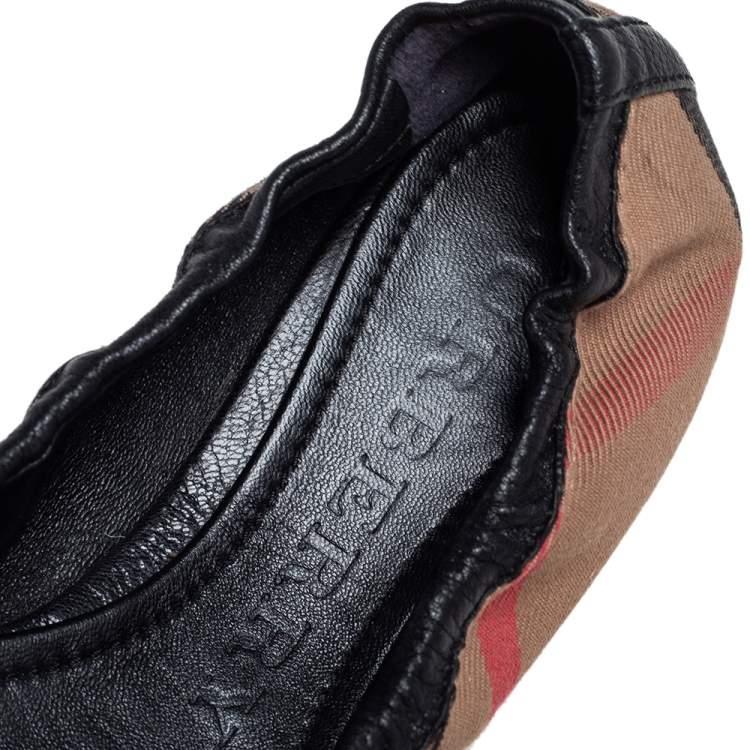 Pre Owned Burberry Black Leather And Nova Check Canvas Scrunch Ballet Flats Size 37