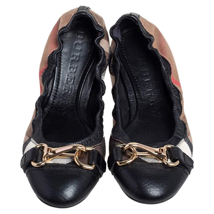 Pre Owned Burberry Black Leather And Nova Check Canvas Scrunch Ballet Flats Size 37