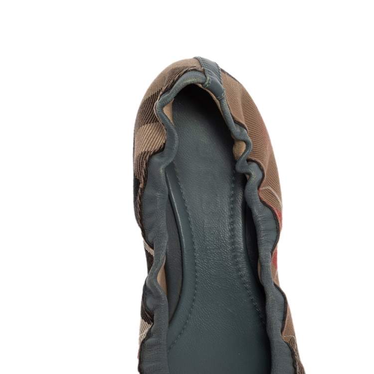 Pre Owned Burberry Blue House Check Canvas and Leather Shipley Scrunch Ballet Flats Size 35