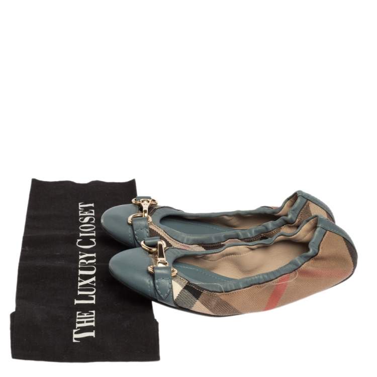 Pre Owned Burberry Blue House Check Canvas and Leather Shipley Scrunch Ballet Flats Size 35