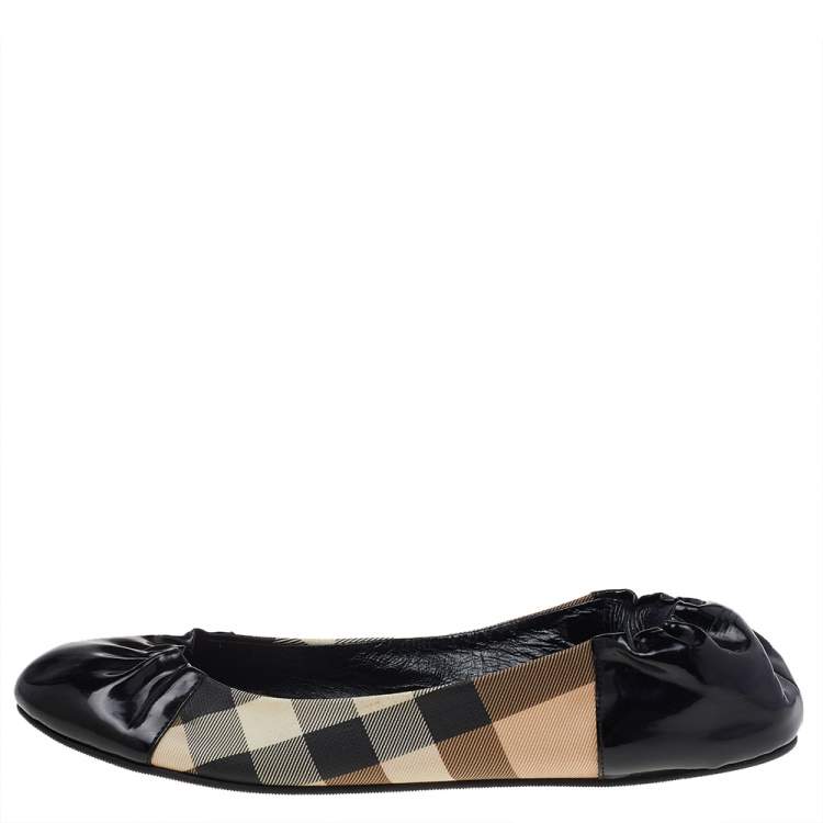 Pre Owned Burberry Beige/Black Coated Canvas And Leather Ballet Flats Size 38
