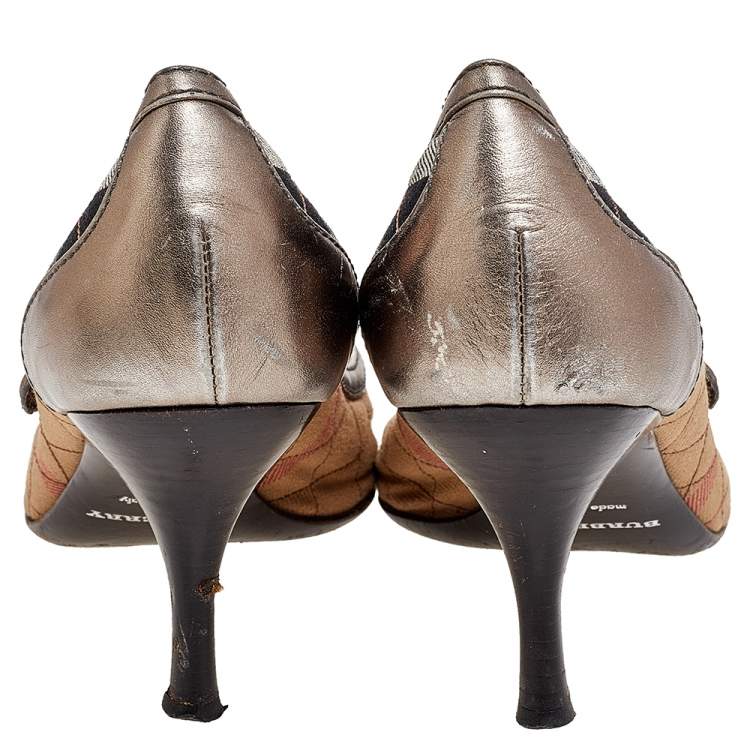 Pre Owned Burberry Beige/Grey Nova Check Canvas And Leather Buckle Detail Pointed Toe Pumps Size 39