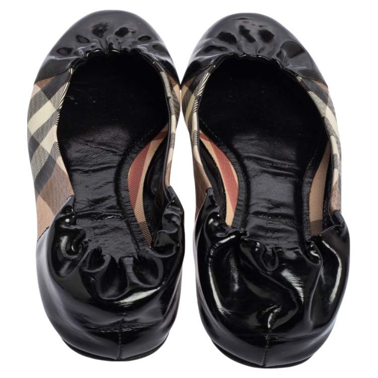 Pre Owned Burberry Black Patent Leather And Nova Check Canvas Scrunch Ballet Flats Size 38