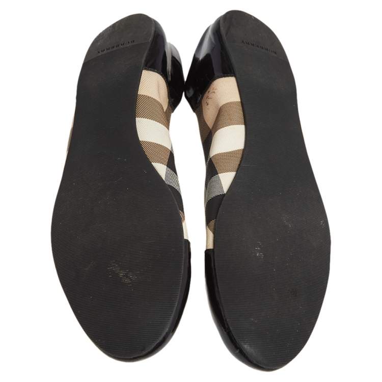 Pre Owned Burberry Beige/Black Nova Check Canvas And Patent Leather Scrunch Ballet Flats Size 40