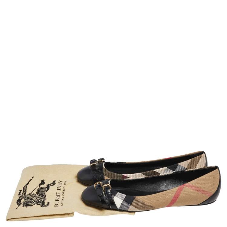 Pre Owned Burberry Black/Beige Leather And Nova Check Canvas Buckle Detail Ballet Flats Size 39