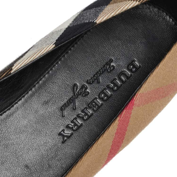 Pre Owned Burberry Black/Beige Leather And Nova Check Canvas Buckle Detail Ballet Flats Size 39