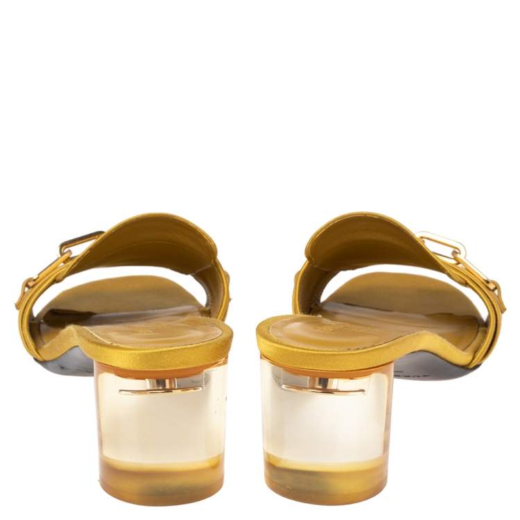 Pre Owned Burberry Mustard Yellow Satin Chain Link Accent Slide Sandals Size 38.5