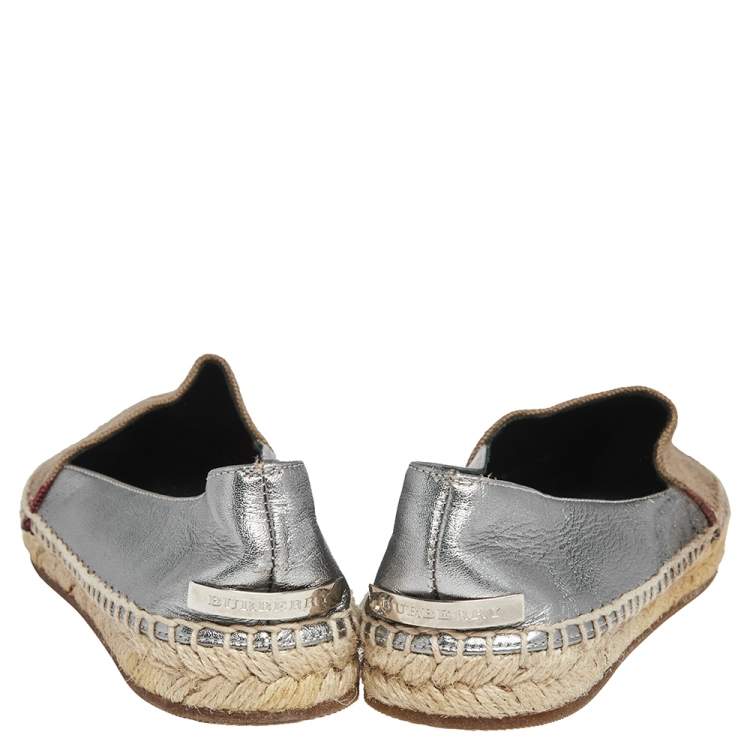 Pre Owned Burberry Silver Leather And Check Canvas Espadrilles Flats Size 36.5