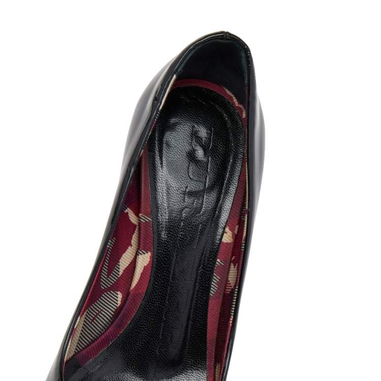 Pre Owned Burberry Black Patent Leather Pumps Size 36