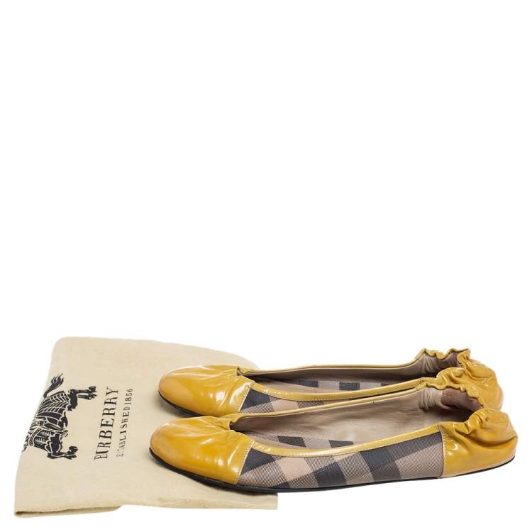 Pre Owned Burberry Yellow Patent Leather and Nova Check Coated Canvas Scrunch Ballet Flats Size 39
