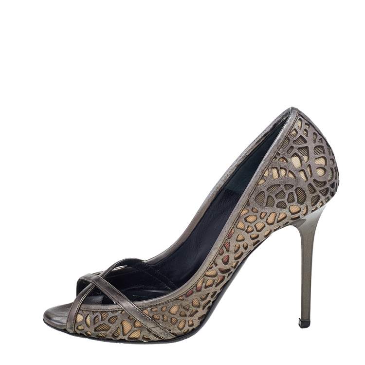 Pre Owned Burberry Metallic Grey Laser Cut Leather And Nova Check Canvas Open Toe Pumps Size 38