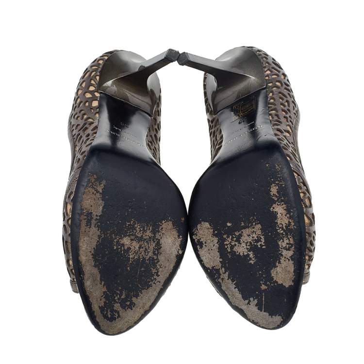 Pre Owned Burberry Metallic Grey Laser Cut Leather And Nova Check Canvas Open Toe Pumps Size 38