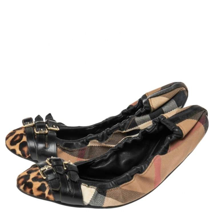 Pre Owned Burberry Black Novacheck Canvas and Leather Buckle Scrunch Ballet Flats Size 36