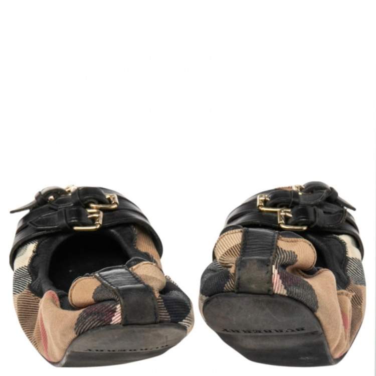 Pre Owned Burberry Black Novacheck Canvas and Leather Buckle Scrunch Ballet Flats Size 36