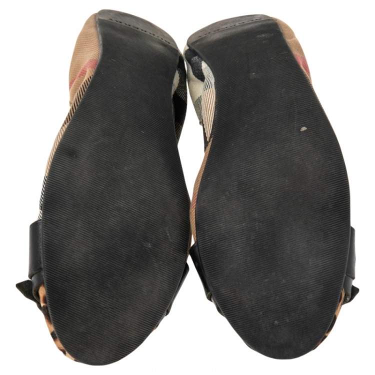 Pre Owned Burberry Black Novacheck Canvas and Leather Buckle Scrunch Ballet Flats Size 36