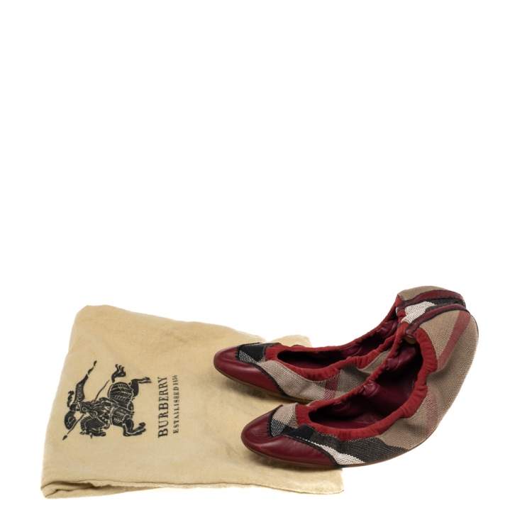 Pre Owned Burberry Red Leather And Nova Check Canvas Scrunch Ballet Flats Size 39