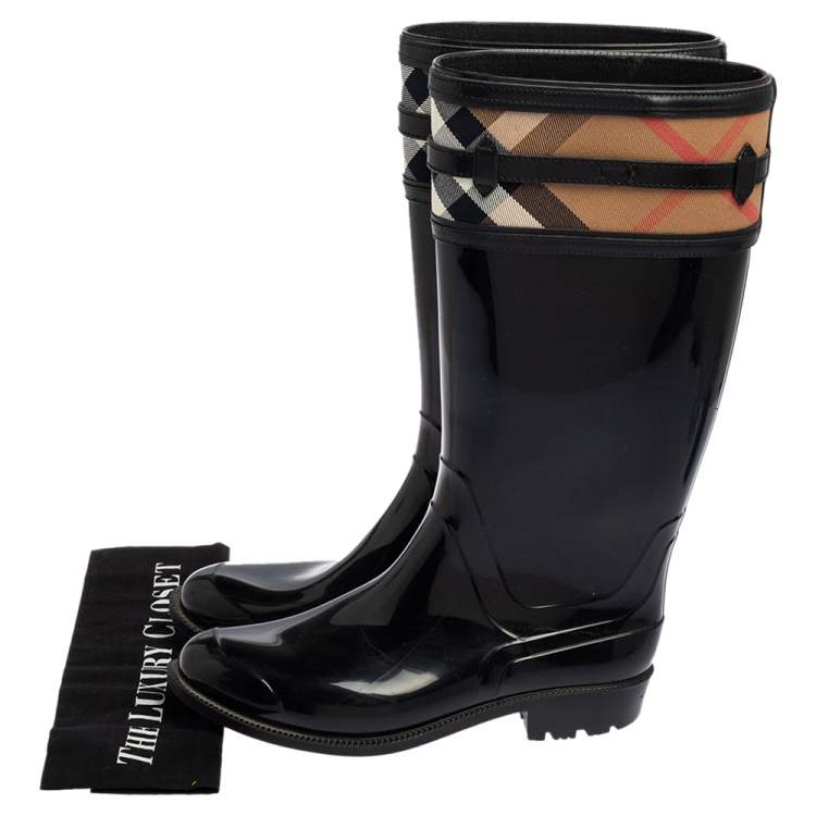 Pre Owned Burberry Black Rubber and Nova Check Canvas Rain Boots Size 40