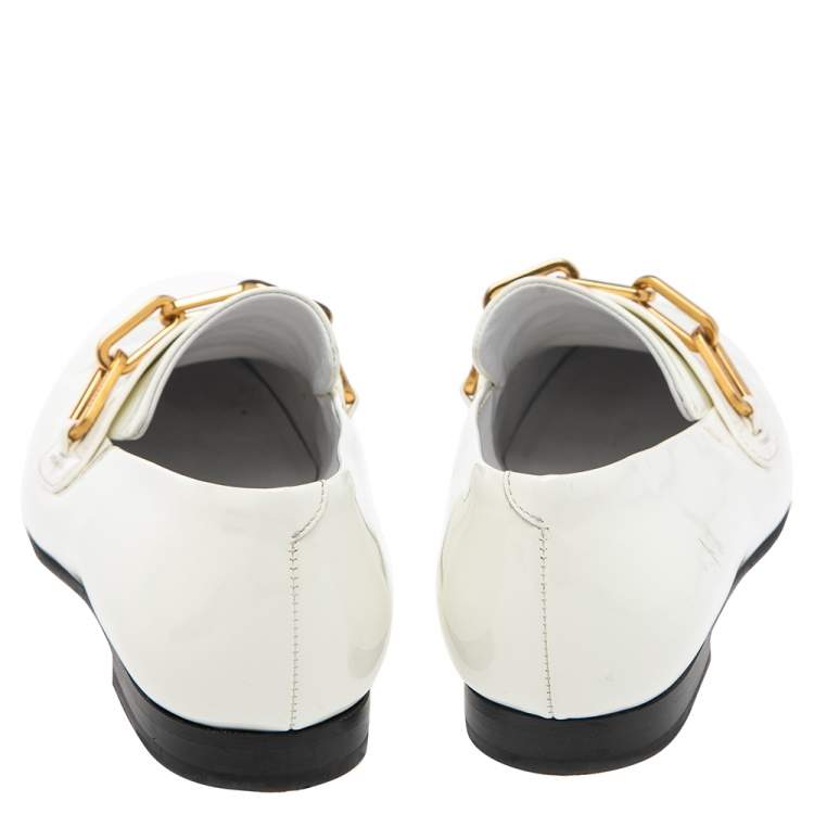 Pre Owned Burberry White Patent Leather Chillcot Slip On Loafers Size 36