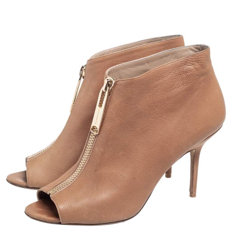 Pre Owned Burberry Beige Leather Peep Toe Front Zip Booties Size 39