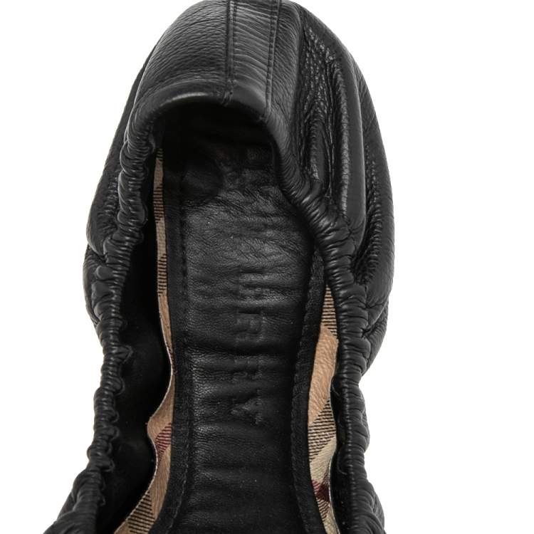 Pre Owned Burberry Black Leather and Nova Check PVC Drayton Twistlock Ballet Flats Size 38