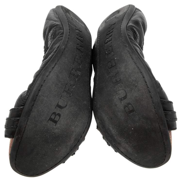 Pre Owned Burberry Black Leather and Nova Check PVC Drayton Twistlock Ballet Flats Size 38