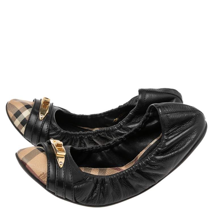 Pre Owned Burberry Black Leather and Nova Check PVC Drayton Twistlock Ballet Flats Size 38