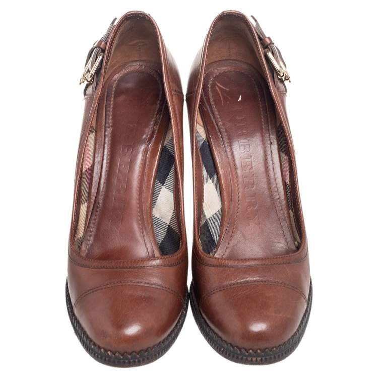 Pre Owned Burberry Brown Leather Buckle Block Heel Pumps Size 37.5