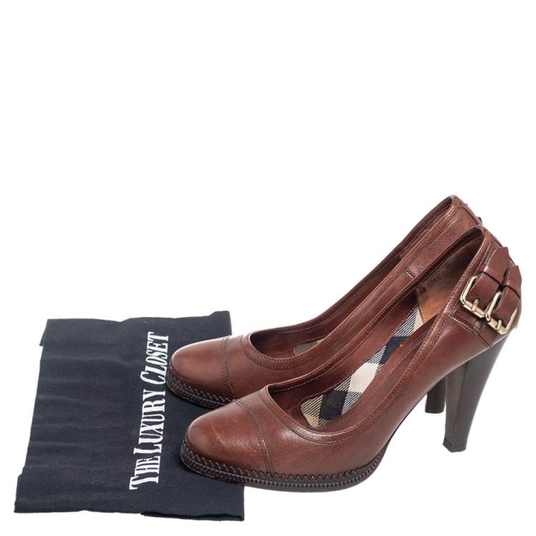Pre Owned Burberry Brown Leather Buckle Block Heel Pumps Size 37.5