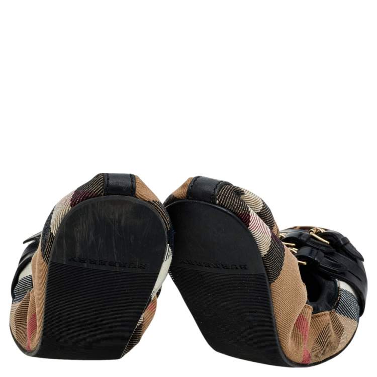 Pre Owned Burberry Black/Beige Novacheck Canvas and Leather Buckle Scrunch Ballet Flats Size 41