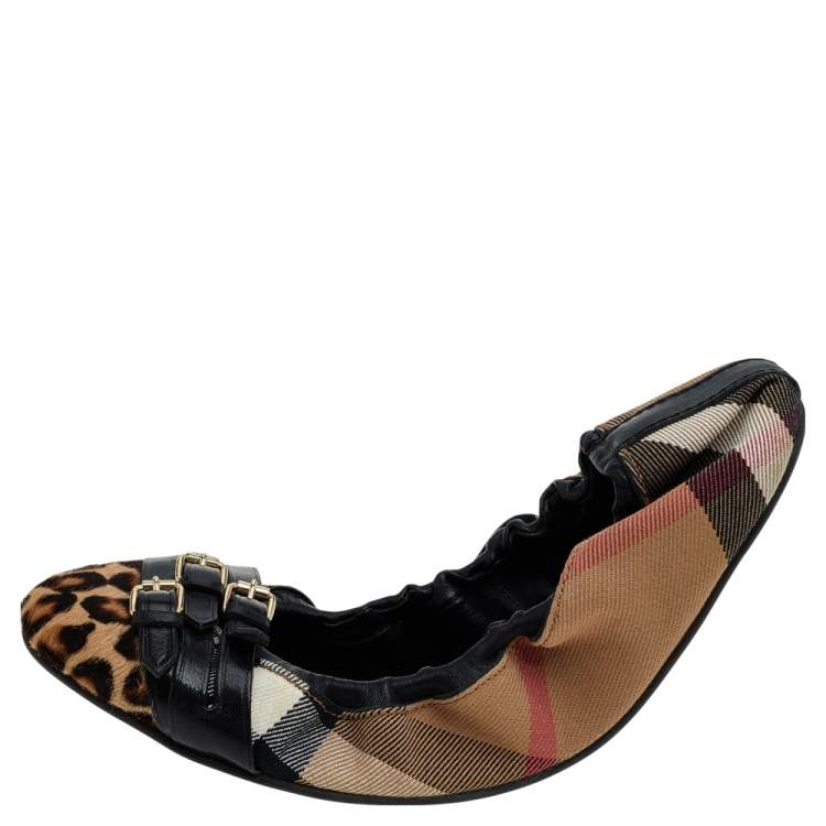 Pre Owned Burberry Black/Beige Novacheck Canvas and Leather Buckle Scrunch Ballet Flats Size 41
