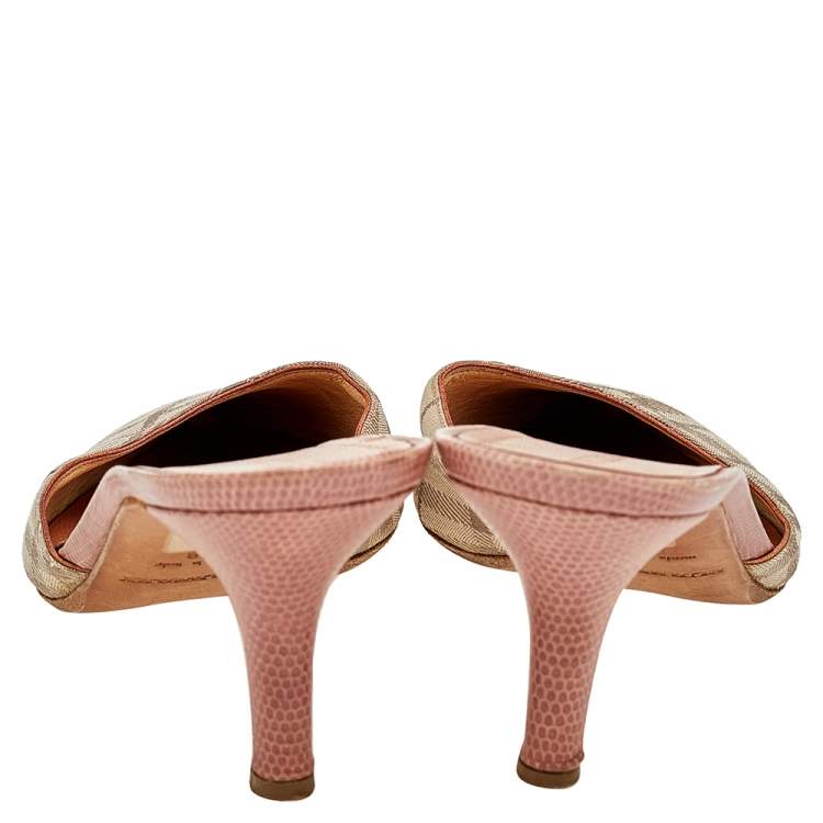 مملوكة مسبقًا Burberry Beige Haymarket Check Fabric Pointed Toe Mules Size 38