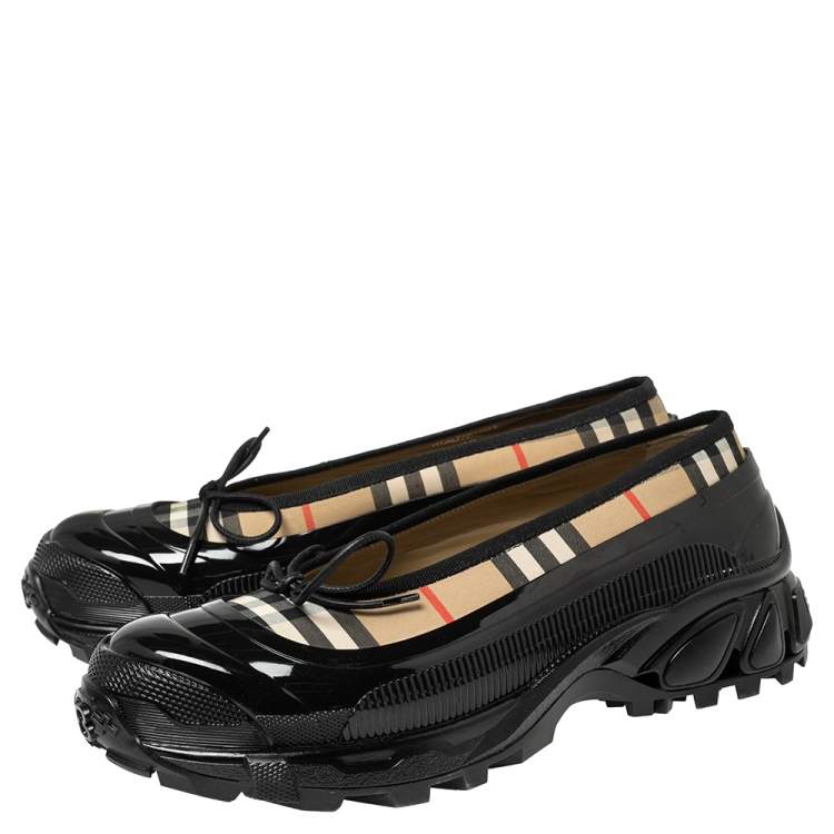 Pre Owned Burberry Black/Beige House Check Canvas And Rubber Linford Ballet Flats Size 40
