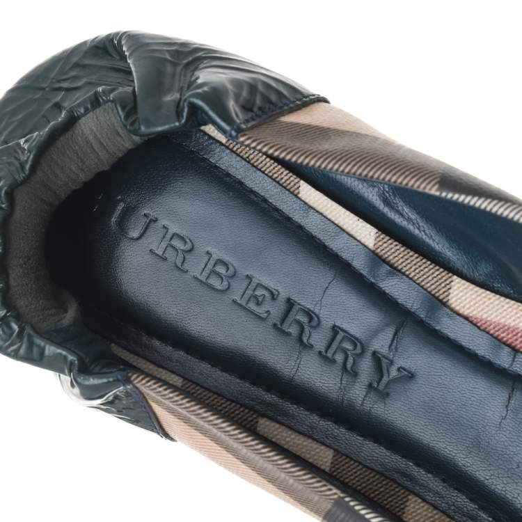 Pre Owned Burberry Green/Beige Patent Leather And Nova Check Coated Canvas Scrunch Ballet Flats Size 41