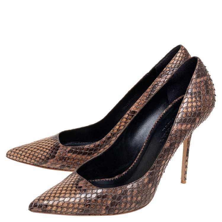 Pre Owned Burberry Brown Python Leather Pointed-Toe Pumps Size 41