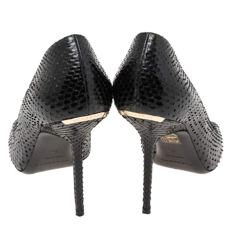 Pre Owned Burberry Black  Snakeskin Leather Vamp Pumps Size  39