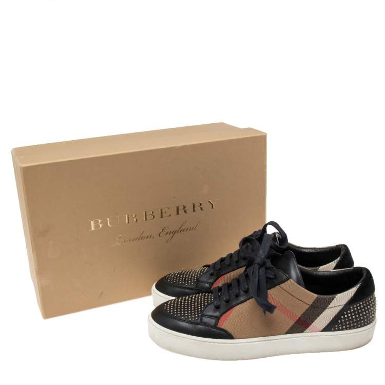 Pre Owned Burberry Black/Beige Leather And Nova Check Canvas Studded Low Top Sneakers Size 38