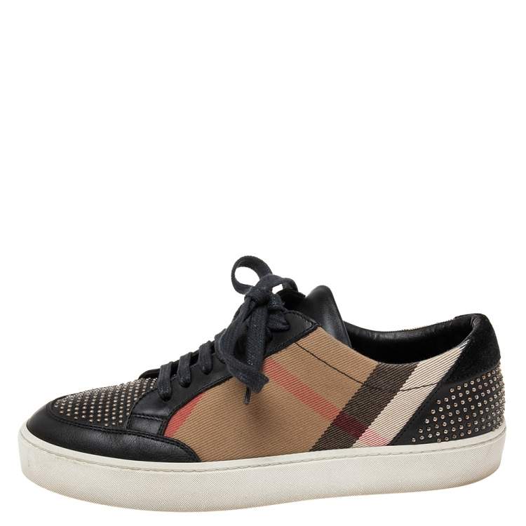 Pre Owned Burberry Black/Beige Leather And Nova Check Canvas Studded Low Top Sneakers Size 38