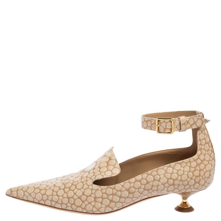 Pre Owned Burberry Beige Leather Ankle Strap Pointed Toe Pumps Size 39