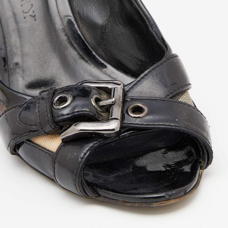 Pre Owned Burberry Black/Beige Patent Leather and Nova Check Coated Canvas Buckle Peep Toe Pumps Size 37