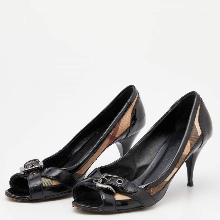 Pre Owned Burberry Black/Beige Patent Leather and Nova Check Coated Canvas Buckle Peep Toe Pumps Size 37