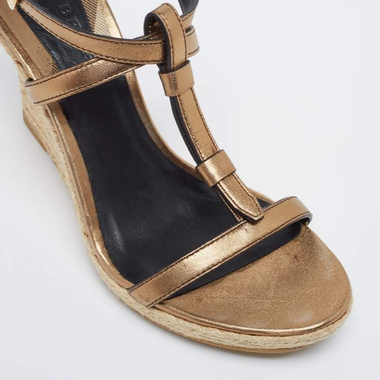 مملوكة مسبقًا Burberry Metallic Bronze Leather Wedge Espadrille Sandals  Size 38.5