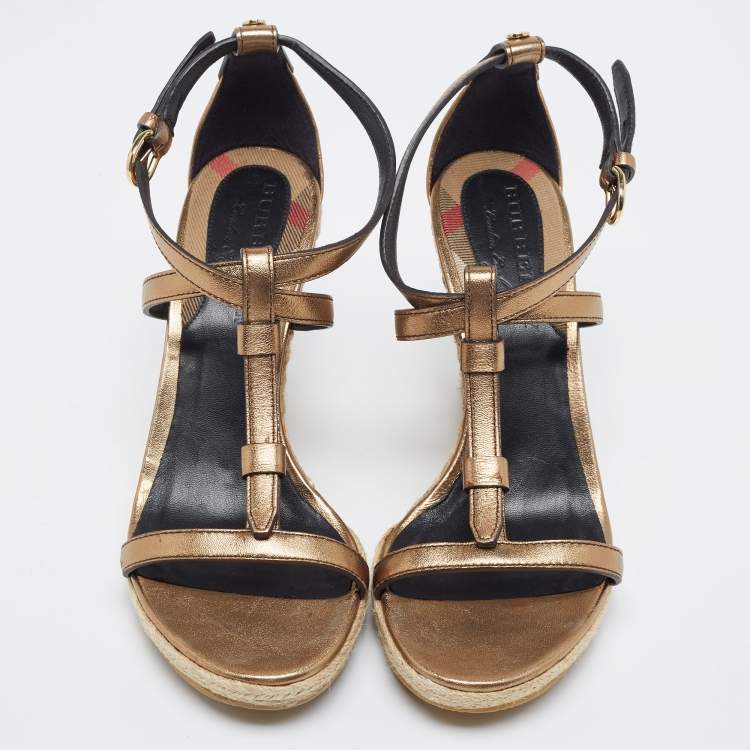 مملوكة مسبقًا Burberry Metallic Bronze Leather Wedge Espadrille Sandals  Size 38.5