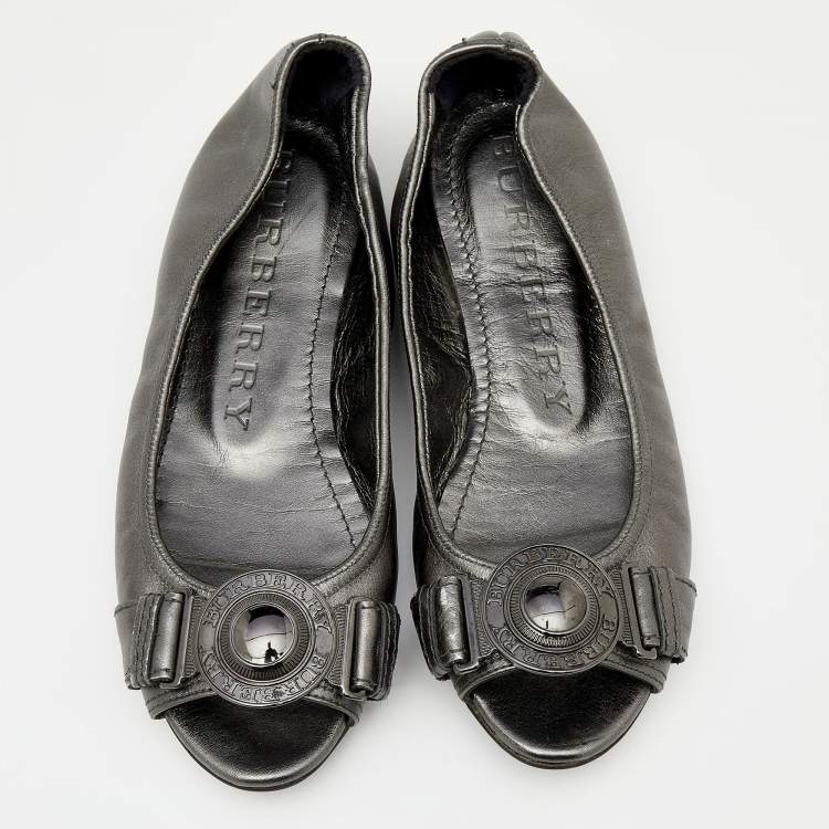 Pre Owned Burberry Metallic Grey Leather Peep Toe Scrunch Ballet Flats Size 36.5