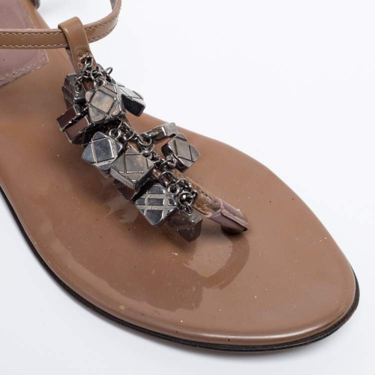 Pre Owned Burberry Brown Patent Leather Embellished  Thong Flats Size 38