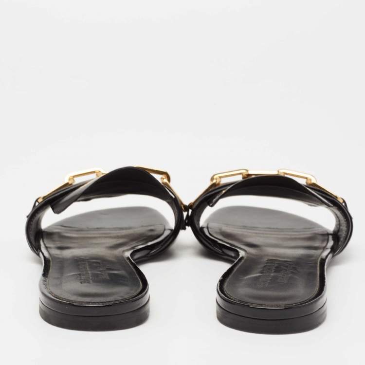 Pre Owned Burberry Black Patent Leather Chain Detail Flat Slides Size 38